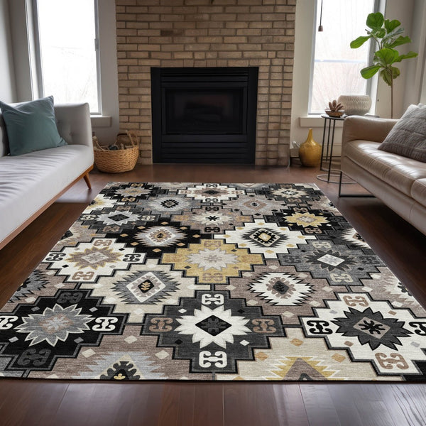 HomeRoots 5' Southwestern Geometric Area Rug - Washable Indoor Outdoor Design for Stylish, High-Traffic Spaces 8' X 10' 632254