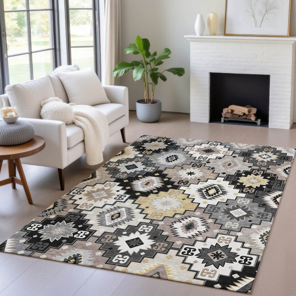 HomeRoots 5' Southwestern Geometric Area Rug - Washable Indoor Outdoor Design for Stylish, High-Traffic Spaces 9' X 12' 632255