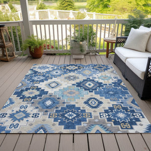 HomeRoots 5' Southwestern-Inspired Area Rug in Blue Beige & Sky Blue - Durable, Washable, Indoor/Outdoor Use 5' X 8' 632258
