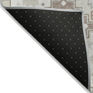 HomeRoots 5' Southwestern-Inspired Washable Area Rug in Ivory, Gold & Gray for Indoor/Outdoor Elegance 8' Round 632271