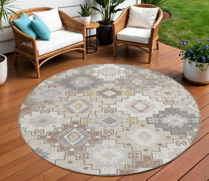 HomeRoots 5' Southwestern-Inspired Washable Area Rug in Ivory, Gold & Gray for Indoor/Outdoor Elegance 8' Round 632271