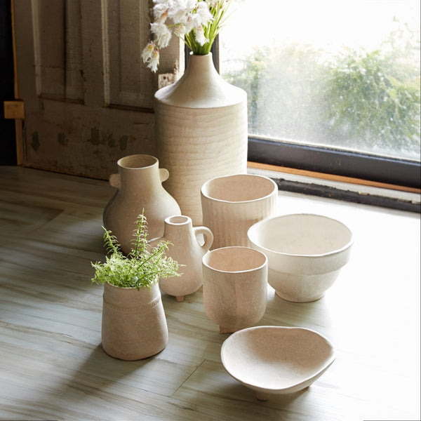 HomeRoots 18" Beige Round Resin Floor Vase – Elegant Home Accent for Fresh Flowers, Dried Arrangements & Decor 632626
