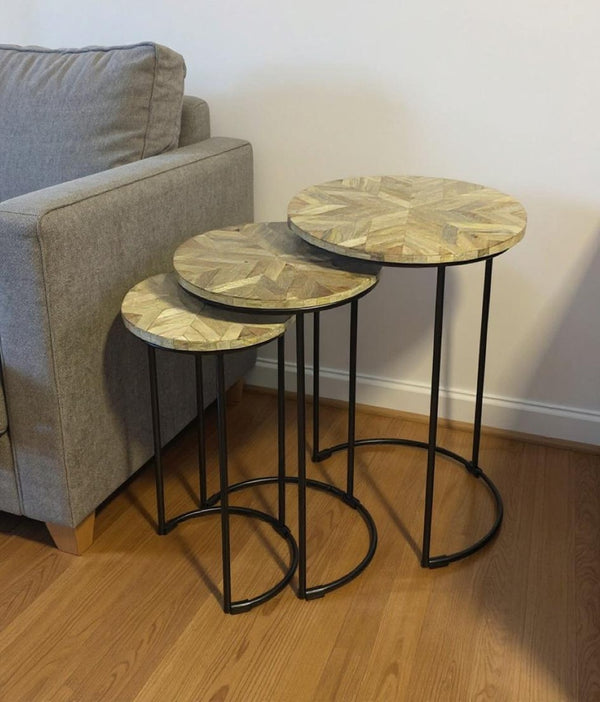 HomeRoots Set of Two Stylish Round Nested Tables with Natural Wood and Black Metal Frame for Modern Spaces 632726