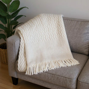 HomeRoots 55" Luxurious Linen Cotton Blend Throw Blanket with Fringe – Perfect for Cozying Up Indoors or Outdoors! 632923