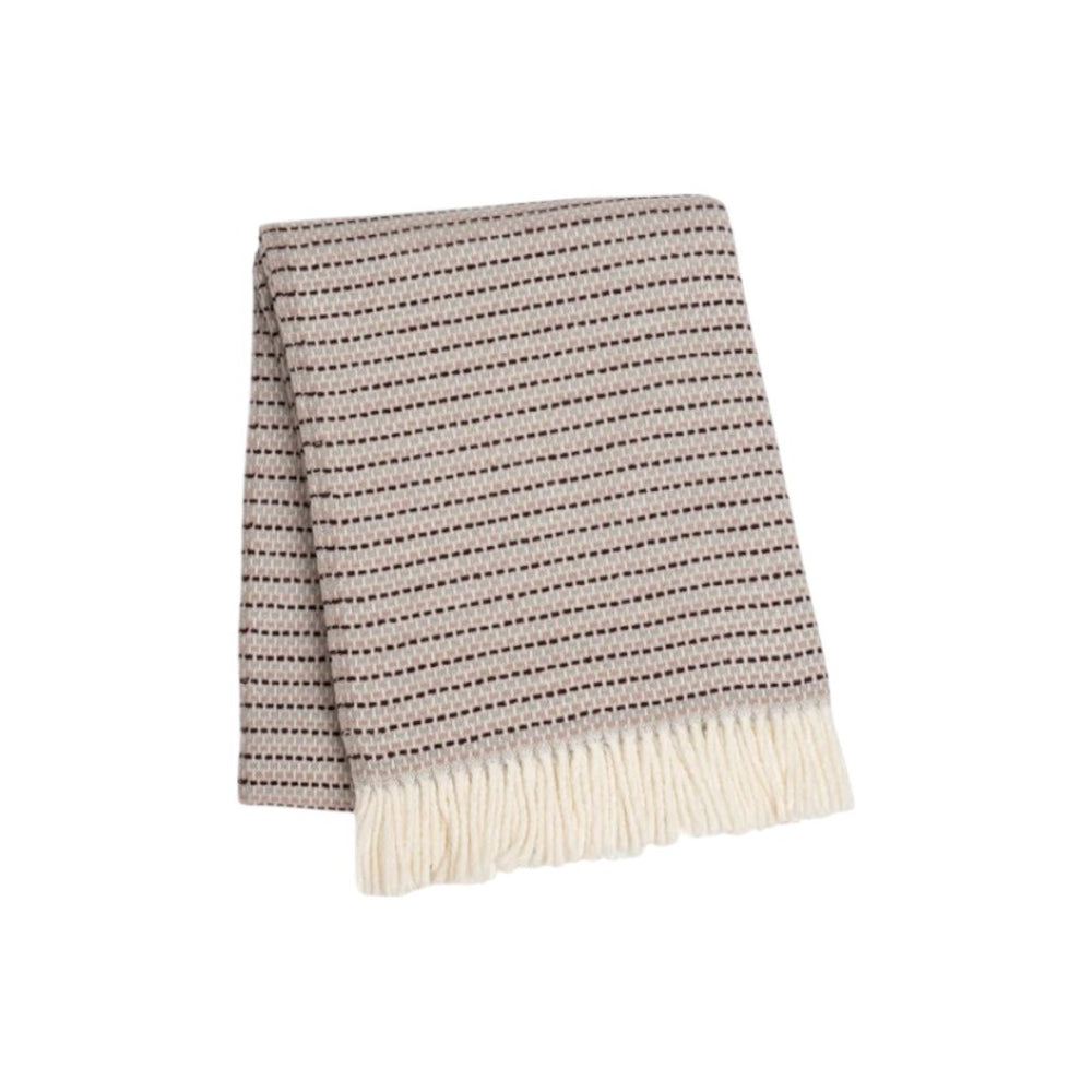 HomeRoots 55" Dusty Rose Plush Cotton Blend Throw Blanket - Soft Woven Design with Fringe for Cozy Comfort 632928