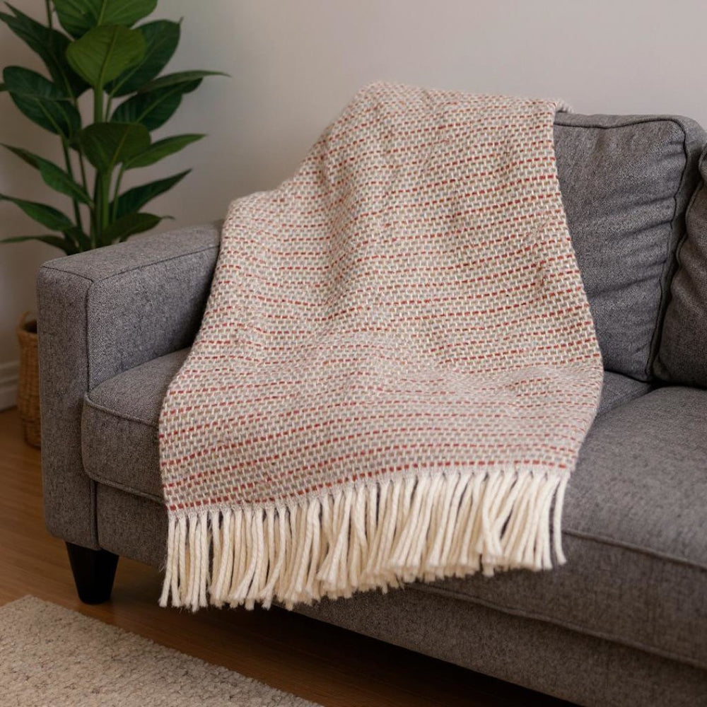 HomeRoots 55" Terra Cotta Woven Plush Throw Blanket with Fringe - Cozy, Stylish, Perfect for Any Space! 632933