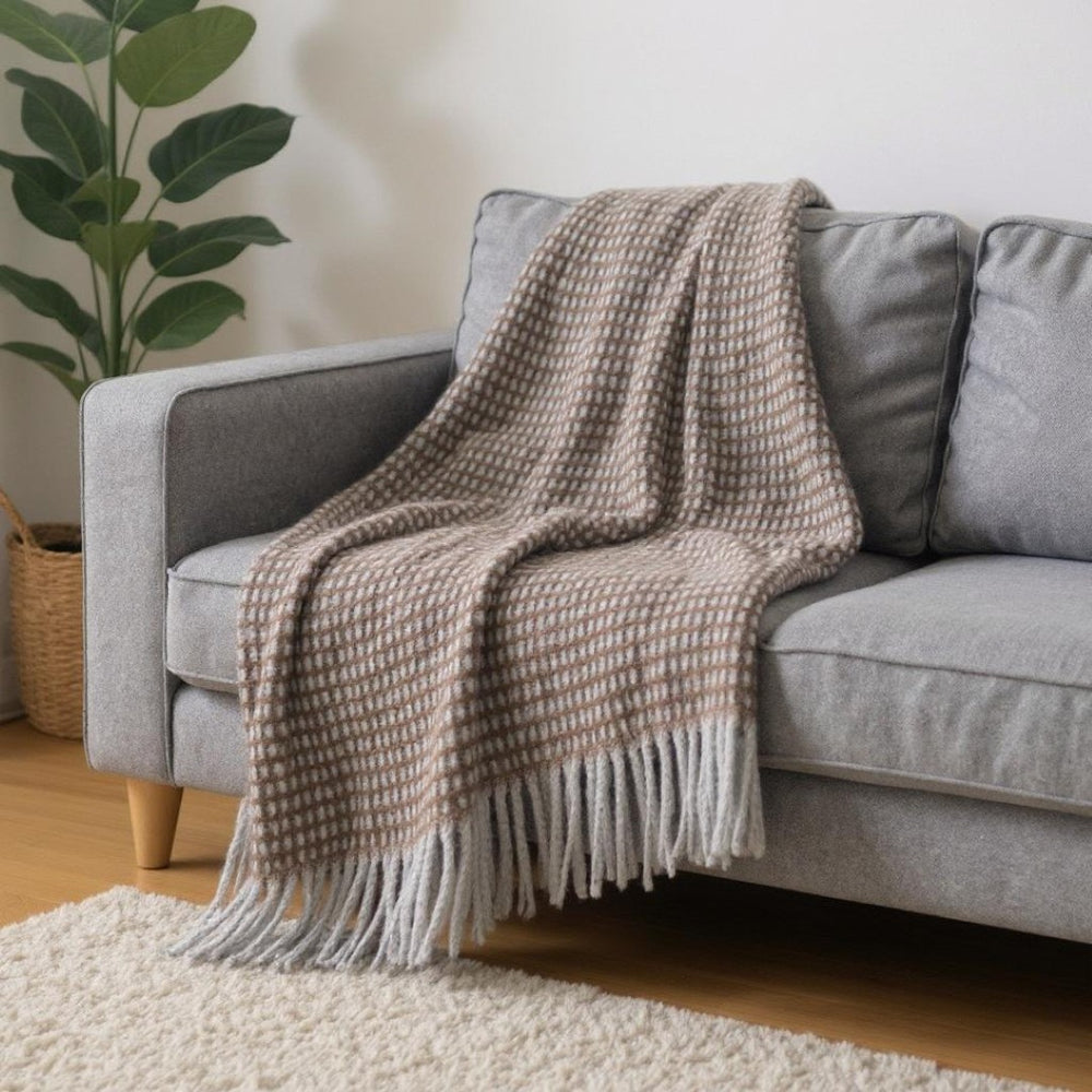 HomeRoots 55" Chocolate & Gray Woven Checkered Plush Throw Blanket with Decorative Fringe - Cozy Elegance! 633074