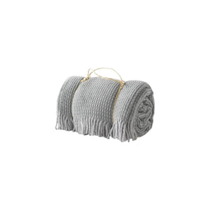 HomeRoots 55" Woven Checkered Plush Throw Blanket in Sage & Gray with Fringe – Cozy, Stylish & Gift-Ready! 633075