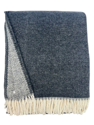 HomeRoots 55" Luxuriously Soft Dark Gray & White Chevron Throw Blanket with Fringe - Perfect for Cozy Layering! 633077