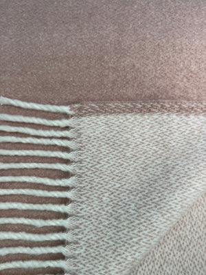 HomeRoots 55" Dusty Rose & White Chevron Plush Throw Blanket – Cozy Cotton Blend with Fringe for All Seasons 633078