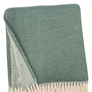 HomeRoots 55" Woven Chevron Plush Throw Blanket in Sage & White - Cozy Microfiber, Fringe Trim, Versatile Use! 633081