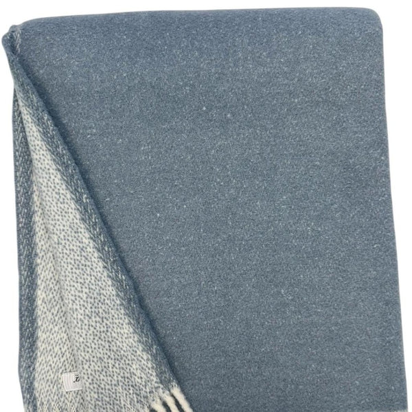 HomeRoots 55" Slate Blue & White Chevron Plush Throw Blanket - Soft Cotton Blend with Fringe for Cozy Comfort 633082
