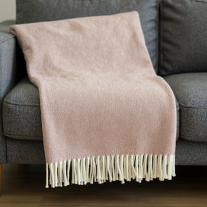 HomeRoots 55" Dusty Rose & White Woven Herringbone Plush Throw Blanket with Fringe – Cozy & Stylish Accent! 633084