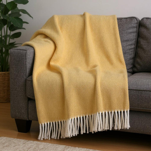 HomeRoots 55" Plush Gold and White Herringbone Throw Blanket – Soft Cotton Blend with Fringe for Cozy Decor 633085