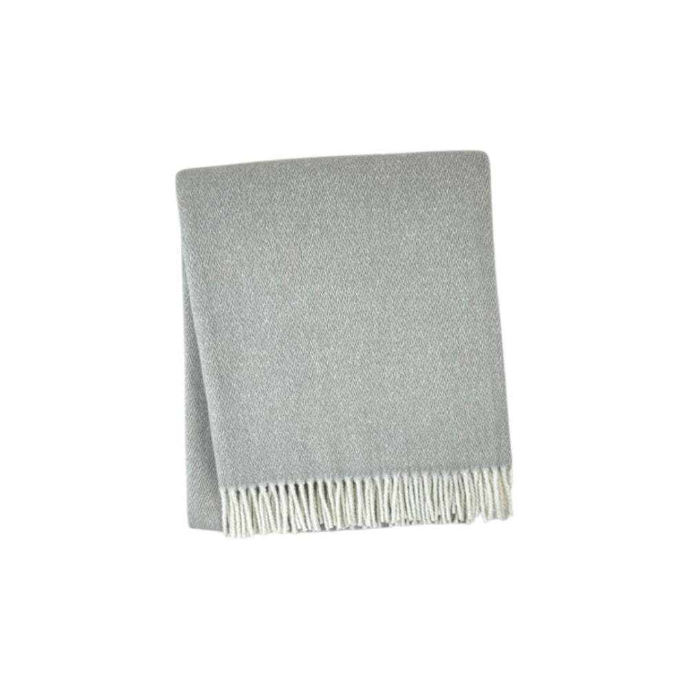 HomeRoots 55" Lightweight Woven Herringbone Throw Blanket in Light Gray & White with Fringe for Cozy Style! 633086
