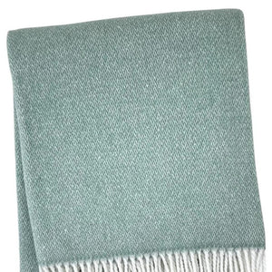 HomeRoots 55" Woven Herringbone Plush Throw Blanket in Sage & White - Cozy Fringe for Stylish Comfort Anywhere 633087