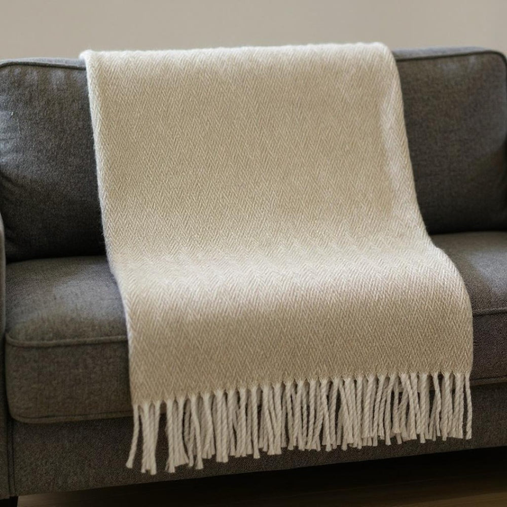HomeRoots 55" Stone & White Woven Herringbone Plush Throw Blanket with Fringe - Cozy, Stylish, Gift-Ready! 633088