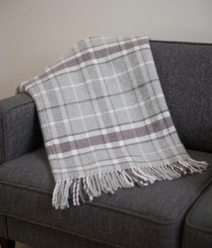 HomeRoots 55" Cozy Light Gray and Brown Woven Plaid Plush Throw Blanket with Fringe for Home & Gifting 633090