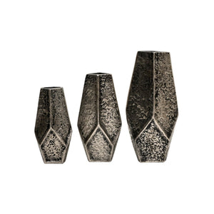 HomeRoots Set of Three Antiqued Silver Aluminum Urn Vases - Timeless Charm for Elegant Home Décor Accents 634168