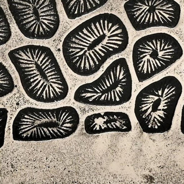 HomeRoots Set of Three Black and Silver Abstract Aluminum Urn Vases for Stylish Home Décor and Floral Displays 634174