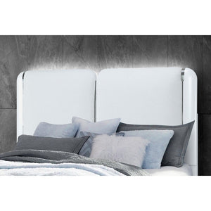 HomeRoots Gray Lighted Queen Bed Frame with White Upholstery - Modern Design, Durable Comfort & Ambient Glow 634338