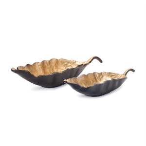 HomeRoots Set of Two Rustic Leaf Centerpiece Bowls - Black & Gold Cast Aluminum for Elegant Table Decor 634505