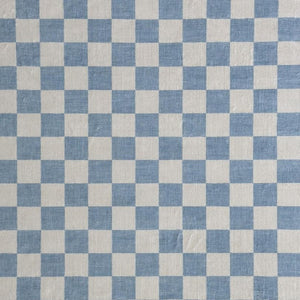 HomeRoots 5' Stylish Blue and Off-White Checkered Area Rug for Modern Homes - Durable, Stain-Resistant Design 5' X 8' 634766