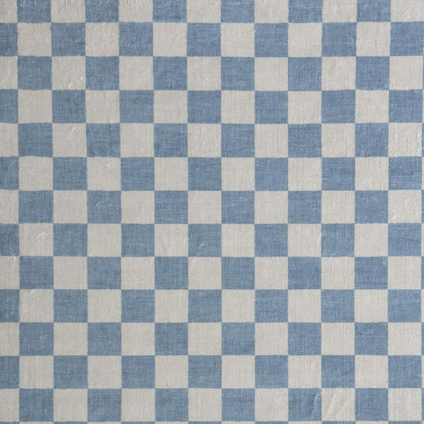 HomeRoots 5' Stylish Blue and Off-White Checkered Area Rug for Modern Homes - Durable, Stain-Resistant Design 7' X 10' 634767