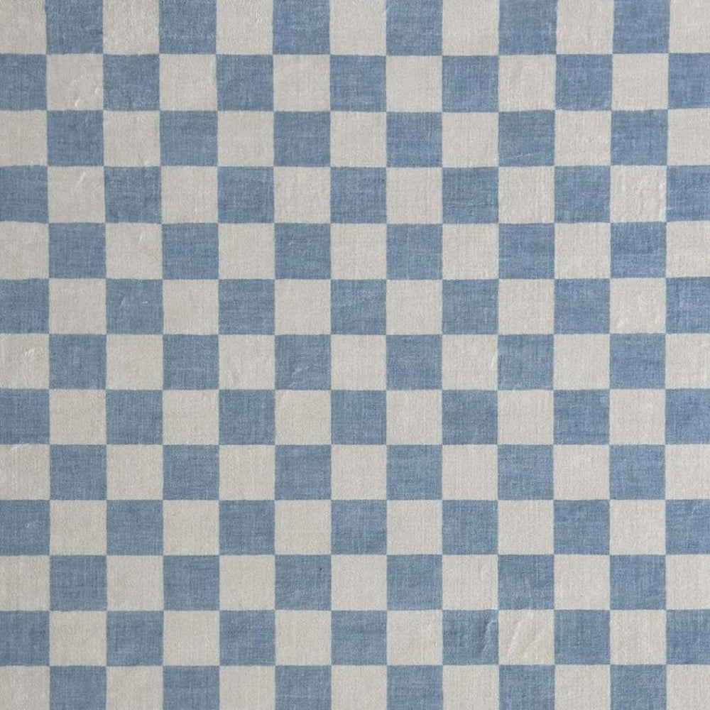 HomeRoots 5' Stylish Blue and Off-White Checkered Area Rug for Modern Homes - Durable, Stain-Resistant Design 8' X 11' 634768
