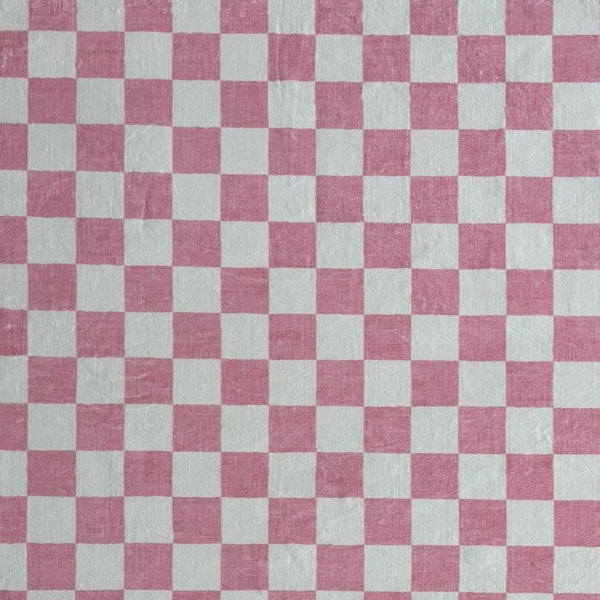 HomeRoots 5' Pink and Off-White Checkered Area Rug - Soft, Durable Design for Modern Living Spaces and Families 5' X 8' 634770