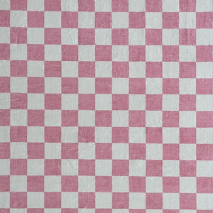 HomeRoots 5' Pink and Off-White Checkered Area Rug - Soft, Durable Design for Modern Living Spaces and Families 5' X 8' 634770