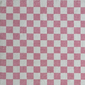 HomeRoots 5' Pink and Off-White Checkered Area Rug - Soft, Durable Design for Modern Living Spaces and Families 7' X 10' 634771