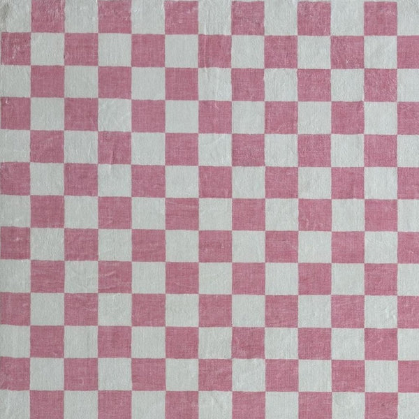 HomeRoots 5' Pink and Off-White Checkered Area Rug - Soft, Durable Design for Modern Living Spaces and Families 7' X 10' 634771
