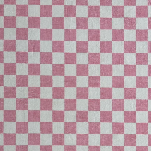 HomeRoots 5' Pink and Off-White Checkered Area Rug - Soft, Durable Design for Modern Living Spaces and Families 8' X 11' 634772