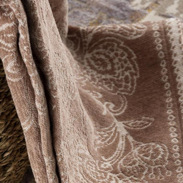HomeRoots 2' Southwestern Runner Rug in Gray and Beige - Durable, Stain-Resistant Accent for Hallways & More 2' X 12' 635342