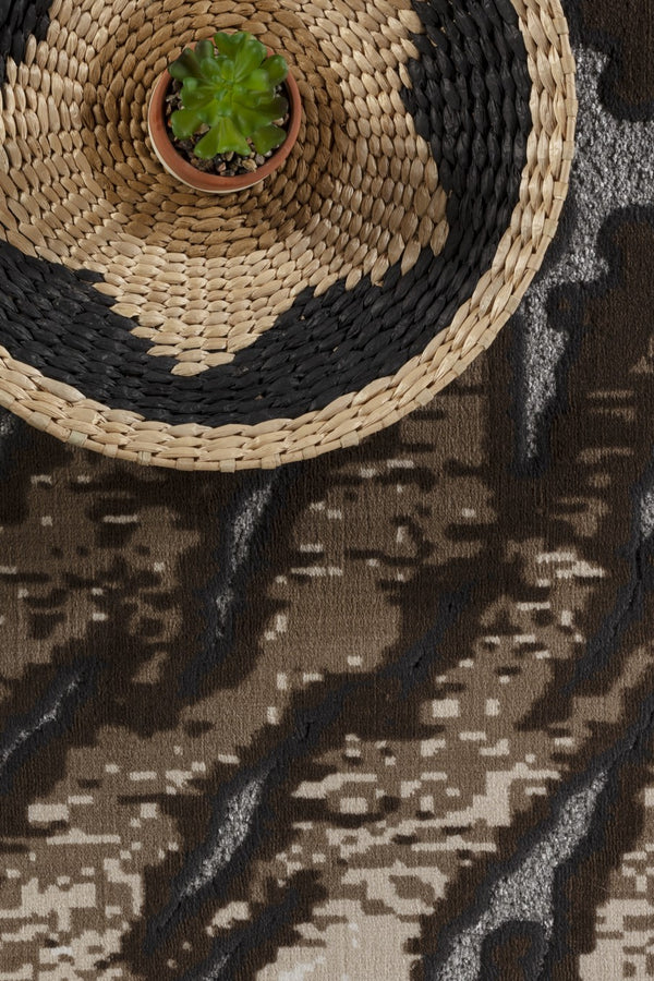 English Elm Hide Brown & Ivory 5'3" X 7' Area Rug - Durable, Kid & Pet-Friendly Design With Natural Texture B186P316843