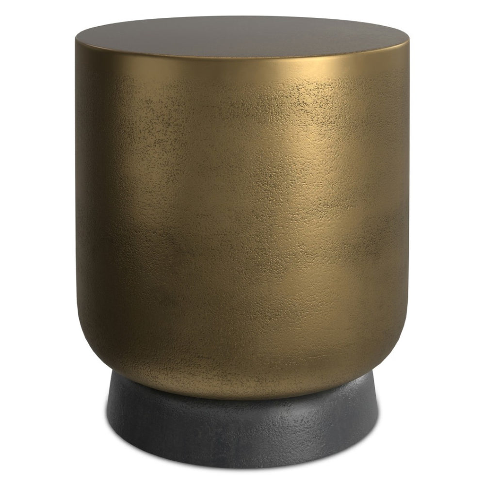HomeRoots 18" Antiqued Brass Aluminum Round End Table - Stylish Accent Piece for Small Spaces, Versatile Use 636069