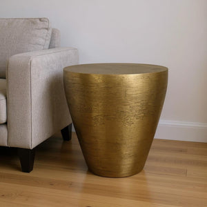 HomeRoots 18" Antiqued Brass Aluminum Round End Table – Elegant Accent for Living Room, Bedside, or Entryway 636082