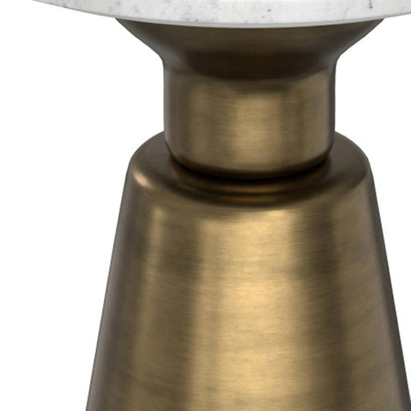 HomeRoots 20" Antiqued Brass Round End Table & Storage Trunk - Chic Metal Accent for Modern Living Spaces 636093