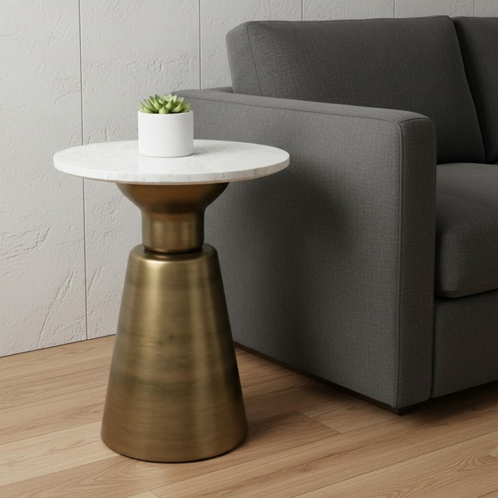 HomeRoots 20" Antiqued Brass Round End Table & Storage Trunk - Chic Metal Accent for Modern Living Spaces 636093