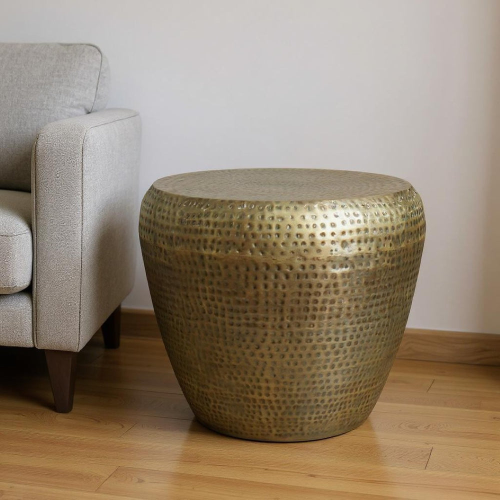 HomeRoots 18" Gold Metal Round End Table – Elegant Modern Accent for Living Room, Nightstand & Snack Use 636103