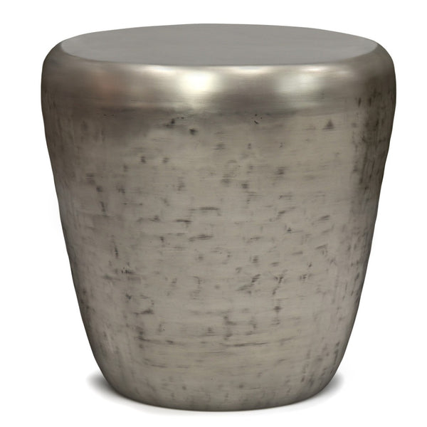 HomeRoots 22" Stylish Silver Metal Round End Table - Modern Industrial Design for Small Spaces & Versatile Use 636110