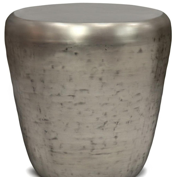 HomeRoots 22" Stylish Silver Metal Round End Table - Modern Industrial Design for Small Spaces & Versatile Use 636110