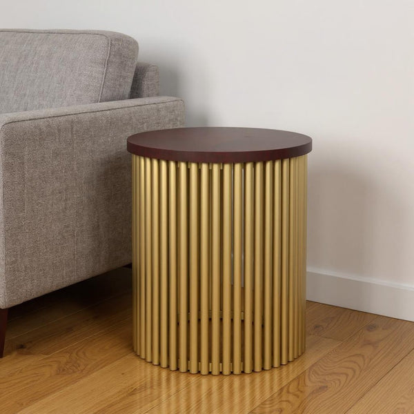 HomeRoots 21" Gold Metal Round End Table - Chic Accent Table for Living Room, Bedroom, or Entryway Décor 636116