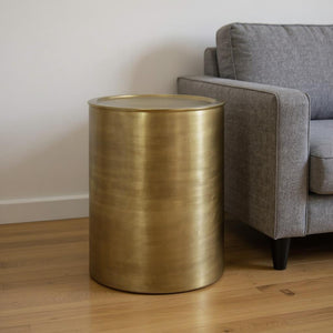 HomeRoots 21" Gold Metal Round End Table - Elegant Modern Accent for Living Room, Bedroom, or Entryway Decor 636124