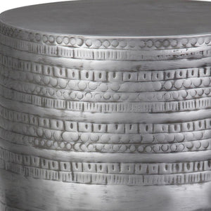 HomeRoots 20" Sleek Silver Metal Round End Table - Modern Elegance for Living Rooms, Bedrooms & More! 636128