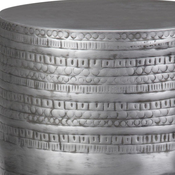 HomeRoots 20" Sleek Silver Metal Round End Table - Modern Elegance for Living Rooms, Bedrooms & More! 636128