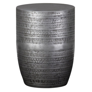 HomeRoots 20" Sleek Silver Metal Round End Table - Modern Elegance for Living Rooms, Bedrooms & More! 636128