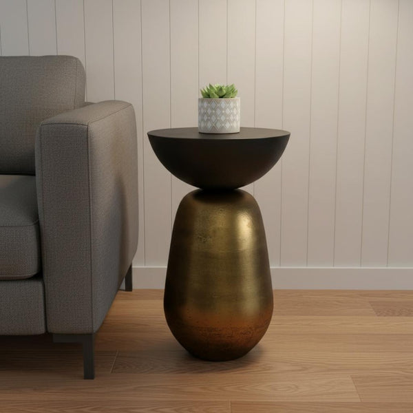 HomeRoots 24" Black Aluminum Round End Table - Sleek Modern Accent for Living Rooms, Bedrooms, and Entryways 636134