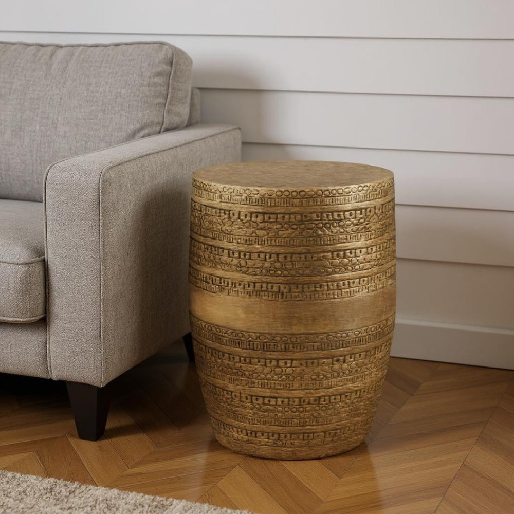 HomeRoots 20" Gold Metal Round End Table - Stylish Modern Accent for Sofas, Beds, or Entryways - Fully Assembled! 636136